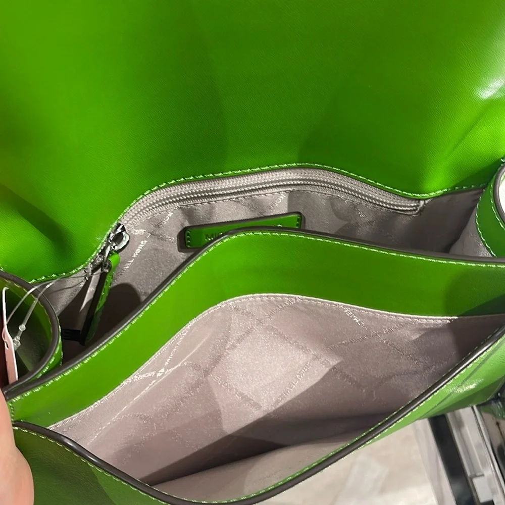 Michael Kors Greenwich Md Saffiano Leather Satchel Crossbody Shoulder
Jungle Gre - Picture 12 of 16